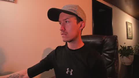 Snapshot of adrianwilliams_ chatting on 16, 12, 2025 Adrian Williams online show from 16, 12, 2025