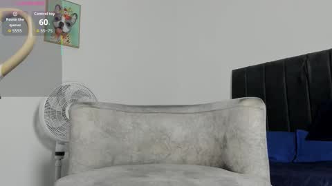 adriel_escalante online show from 17, 2, 2026