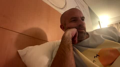 Snapshot of adrienfromparis chatting on 29, 1, 2025 adrienfromparis online show from 29, 1, 2025