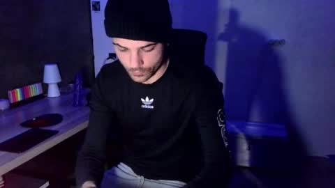 Snapshot of adriherx chatting on 7, 1, 2026 Adriherx online show from 7, 1, 2026