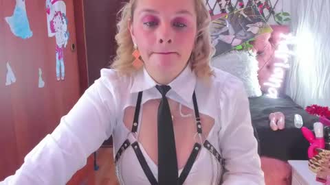 Snapshot of adriiana_fox_ chatting on 28, 1, 2025 adriiana_fox_ online show from 28, 1, 2025