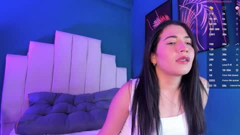 adriienne_ online show from 9, 3, 2026