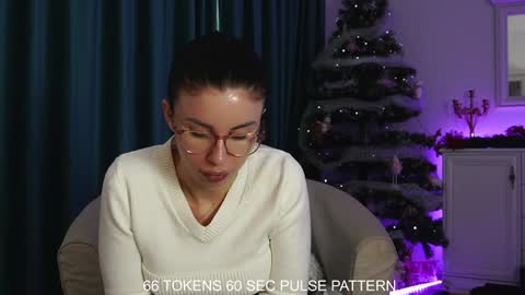 Snapshot of aelia_anara chatting on 29, 12, 2024 Aelia online show from 29, 12, 2024