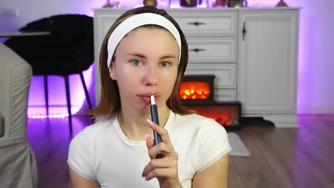 Snapshot of aelia_anara chatting on 18, 10, 2025 Aelia online show from 18, 10, 2025