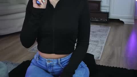 Aelia online show from 9, 1, 2026