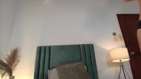 aelinduvalier online show from 16, 9, 2025