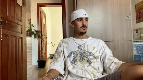 Luci online show from 25, 4, 2026