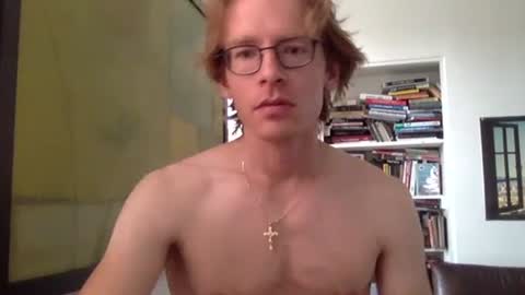 Snapshot of aestheticform chatting on 14, 11, 2025 aesthetic form online show from 14, 11, 2025