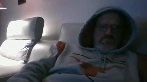 afr10221966 online show from 14, 11, 2025