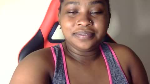 Snapshot of african001 chatting on 18, 9, 2025 stella online show from 18, 9, 2025