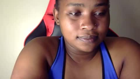 Snapshot of african001 chatting on 18, 10, 2025 stella online show from 18, 10, 2025