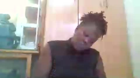 i wish to be someones real princess online show from 28, 6, 2026
