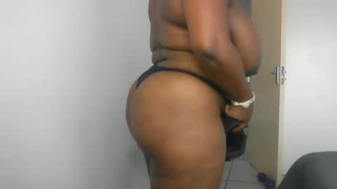 Snapshot of africanbusty chatting on 31, 1, 2025 ONLYFAN-Africanbusty online show from 31, 1, 2025