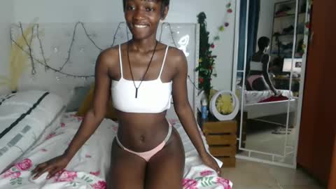 Snapshot of africanpetitequeen chatting on 23, 12, 2024 CIARA online show from 23, 12, 2024