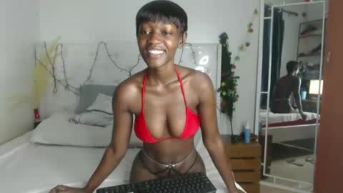 Snapshot of africanpetitequeen chatting on 26, 12, 2024 CIARA online show from 26, 12, 2024