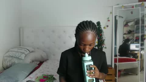 Snapshot of africanpetitequeen chatting on 10, 1, 2025 CIARA online show from 10, 1, 2025