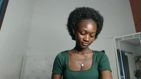 Snapshot of africanpetitequeen chatting on 26, 1, 2025 CIARA online show from 26, 1, 2025