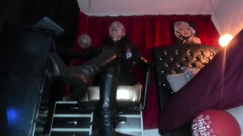 Snapshot of afrika_mif chatting on 4, 3, 2026 afrika online show from 4, 3, 2026