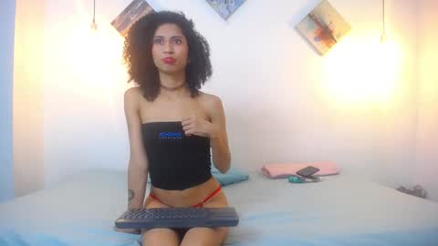 Snapshot of afrodita_house chatting on 13, 10, 2025 afrodita_house online show from 13, 10, 2025