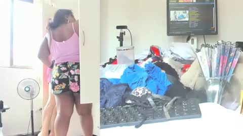 afroditacute16 online show from 15, 12, 2024