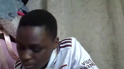 pink  and josphen online show from 22, 3, 2026