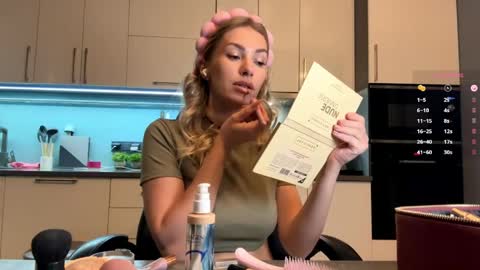 Mila -call me cute online show from 9, 5, 2026