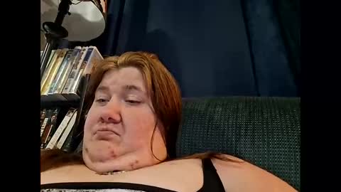 Snapshot of afterhoursangle35 chatting on 15, 3, 2026 Babygirls353637 online show from 15, 3, 2026