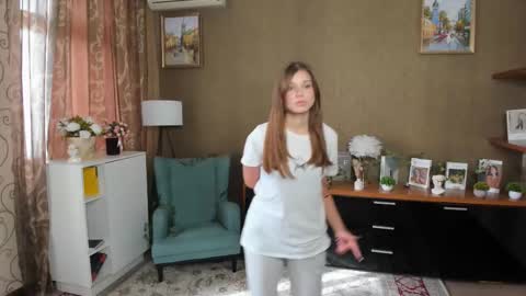 Snapshot of afterrr_tremble chatting on 4, 10, 2025 Hi Im Alison Welcome to my room online show from 4, 10, 2025