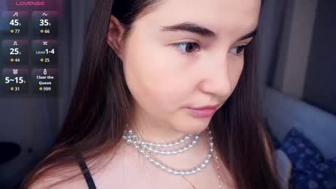 Lana  1800 - 0330 UTC   Mia 0700- 1630 UTC online show from 26, 9, 2025