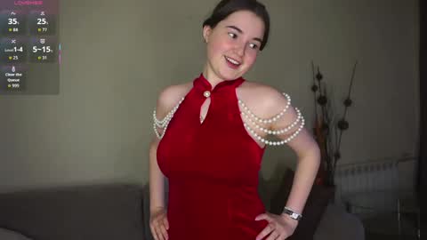 Lana  1800 - 0330 UTC   Mia 0700- 1630 UTC online show from 18, 5, 2026