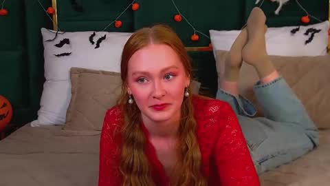 AgataFoxley online show from 2, 11, 2025