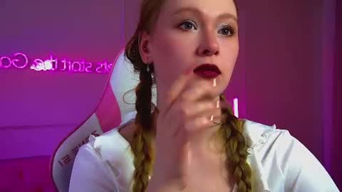 AgataFoxley online show from 11, 6, 2026