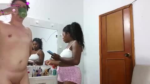 independent model online show from 25, 5, 2026