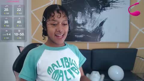 Snapshot of agatha_amaya chatting on 31, 10, 2025 agatha_amaya online show from 31, 10, 2025