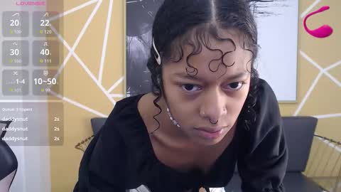 Snapshot of agatha_amaya chatting on 7, 11, 2025 agatha_amaya online show from 7, 11, 2025