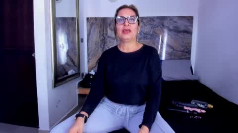 agatha_pleasure online show from 14, 5, 2026
