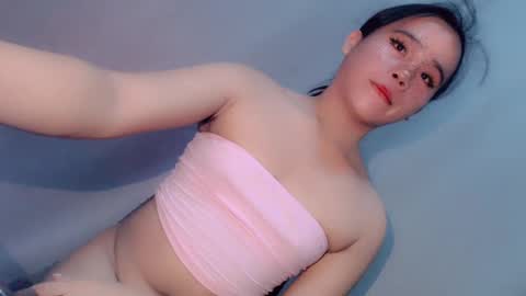 Snapshot of agathaa69 chatting on 14, 4, 2026 steffy online show from 14, 4, 2026