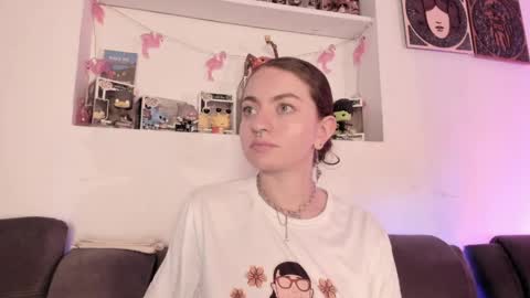 Snapshot of agathaa_ks_ chatting on 13, 5, 2026 Camila 2 online show from 13, 5, 2026