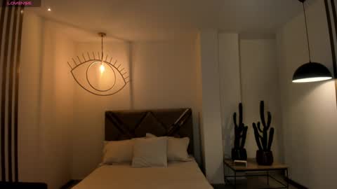 Agatha online show from 27, 1, 2025