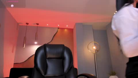 Agatha online show from 4, 2, 2025