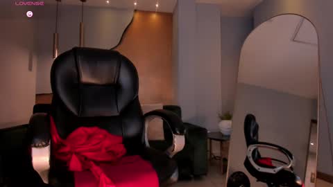 Agatha online show from 15, 2, 2025