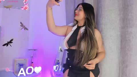 Agatha Owens online show from 6, 1, 2025