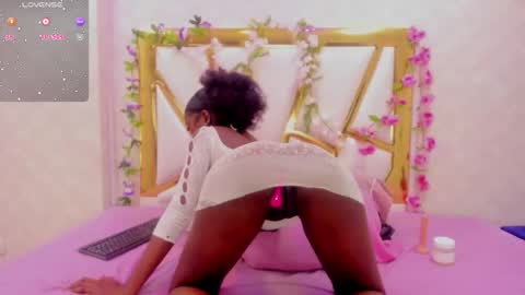 agathasamuels online show from 12, 11, 2025