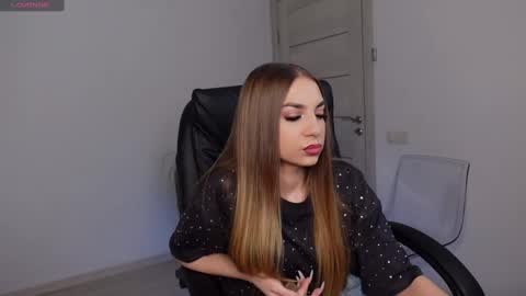 Agelina Lilly Laura online show from 23, 12, 2024