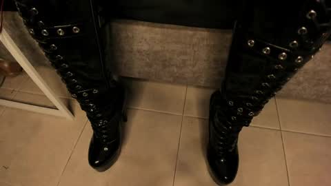 agnes_jones online show from 17, 5, 2026