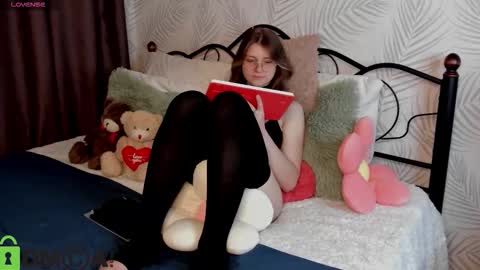 Snapshot of agnes_passero chatting on 6, 10, 2025 Agnes online show from 6, 10, 2025