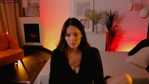 Snapshot of agnes_sky chatting on 1, 10, 2025 Agnes online show from 1, 10, 2025