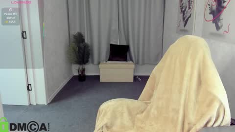 Snapshot of agnes_wells chatting on 19, 9, 2025 agnes wells online show from 19, 9, 2025