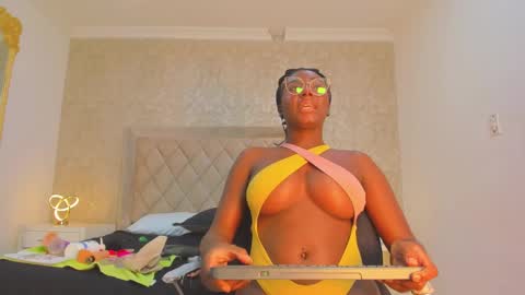 Snapshot of agnesbailey chatting on 4, 2, 2025 Agnes Bailey online show from 4, 2, 2025