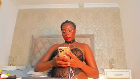 Snapshot of agnesbailey chatting on 24, 2, 2025 Agnes Bailey online show from 24, 2, 2025